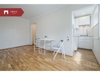 TALLINN, LASNAMÄE, PUNANE 15