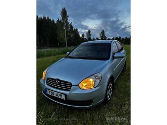 HYUNDAI ACCENT 1.6 82 kW -07