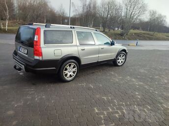 VOLVO XC70 D5 136 kW