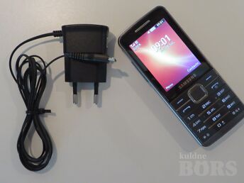 SAMSUNG  GT-S5610  LAADIJAGA
