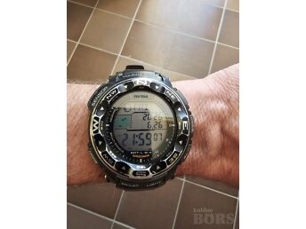 CASIO PRO TREK PRW-2500 SOLAR