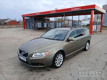 VOLVO V70 MOMENTUM 2.0 120 kW -11