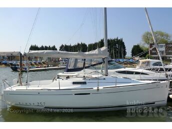 BENETEAU FIRST 25.7 6 kW -05