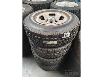 TALVEREHVID + VELJED 225/65 R15 / 5X114.3 / ZOVAC HPW 401 / LAMELL - M+S / JEEP CHEROKEE