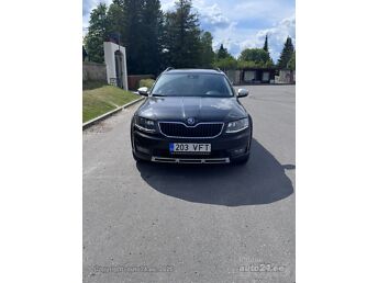 SKODA OCTAVIA SCOUT 2.0 135 kW -16