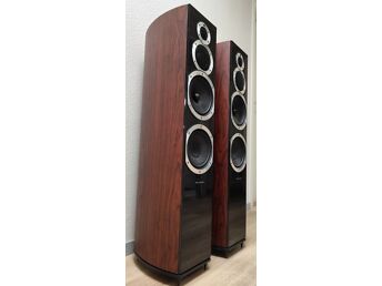 WHARFEDALE DIAMOND 10.7 KÕLARID, ENGLAND