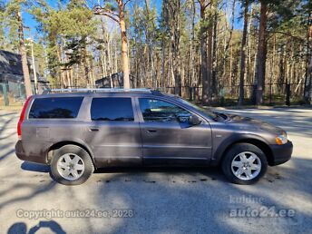 VOLVO XC70 2.4 136 kW -06