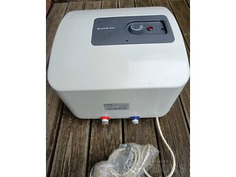 BOILER ARISTON 15 L