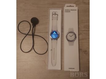 SAMSUNG GALAXY WATCH 4