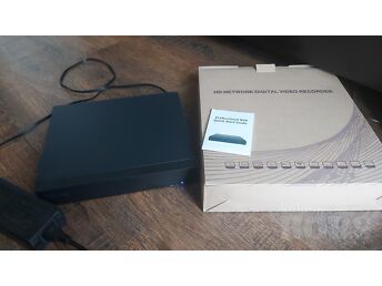 NVR BOKS 4TB KÕVAKETTAGA