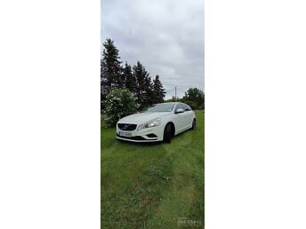 VOLVO V60 R-DESIGN 2.4 158 kW -11