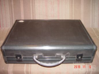 DIPLOMAAT DICOTA DATA DESK 450