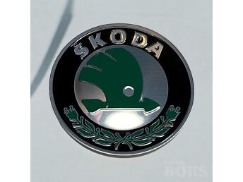 ŠKODA KAPOTI/LUUGI MÄRK/EMBLEEM