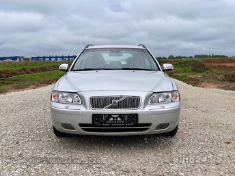 VOLVO V70 2.4 136 kW -07