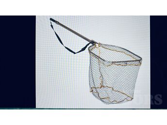 KAHV SAVAGE GEAR FULL FRAME NET TELESCOPIC XL 70X85X80CM
