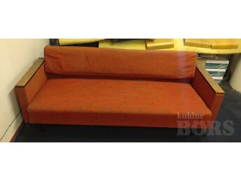 KASUTATUD DIIVAN 175X65