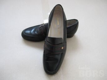 PIERRE CARDIN NAHAST K/S KINGAD - 39/40 (ST 25,5 CM)