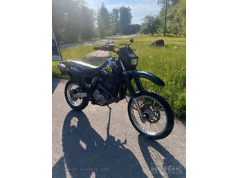 SUZUKI DR 650 32 kW -97