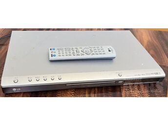 LG DVD/CD/MP3/DVIX - MÄNGIJA DVX8651 REGIOONIVABA