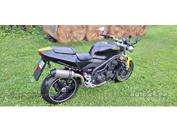 TRIUMPH SPEED TRIPLE 955I SE 88 kW -04
