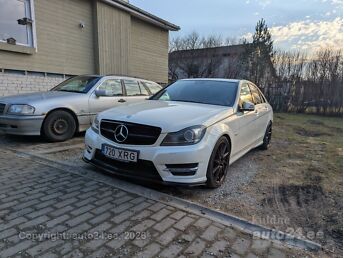 MB C 350 AMG 3.5 225 kW -12