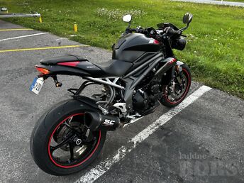 TRIUMPH SPEED TRIPLE 1050 RS