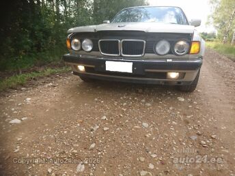 BMW 750