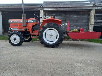 HINOMOTO E2004 TRAKTOR KOOS PLAATNIIDUKIGA