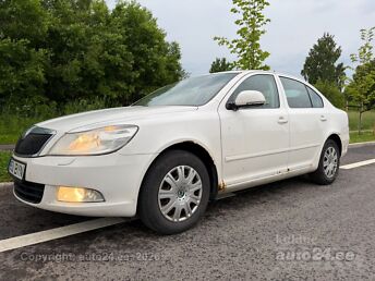 SKODA OCTAVIA 1.6 77 kW -11