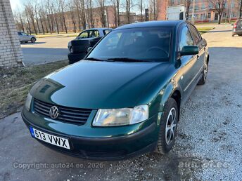 VW PASSAT 1.6 74 kW -00
