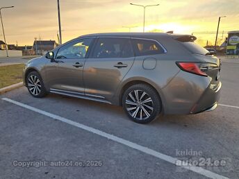 TOYOTA COROLLA TOURING SPORT ACTIVE PLUS 1.8 72 kW -21