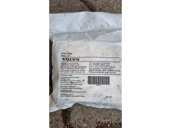 VOLVO ORIGINAAL VARGAMUTRID
