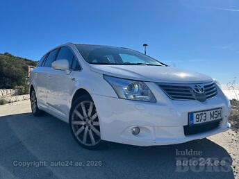 TOYOTA AVENSIS 2.2 110 kW -11