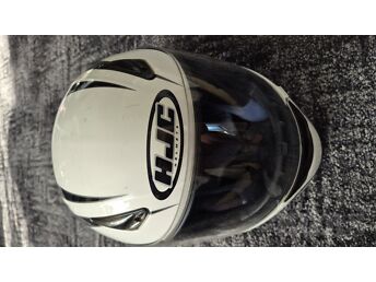PAKKUDA KAWASAKI ER 5 VARUOSI JA HJC KIIVER