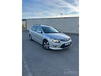 HYUNDAI I30 1.6 93 kW -11