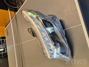 MERCEDES BENS V KLASS ESITULI