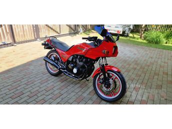 KAWASAKI GPZ550 1985