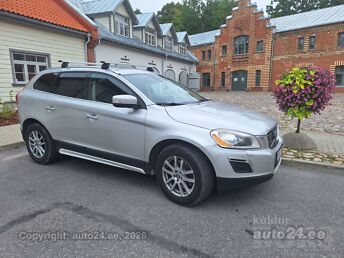 VOLVO XC60 SUMMUM 2.4 158 kW -12