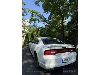 DODGE CHARGER 5.7 276 kW -15