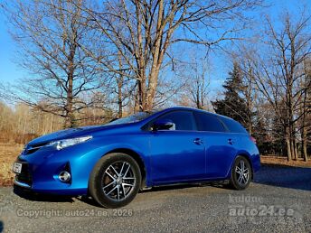 TOYOTA AURIS 1.6 97 kW -15