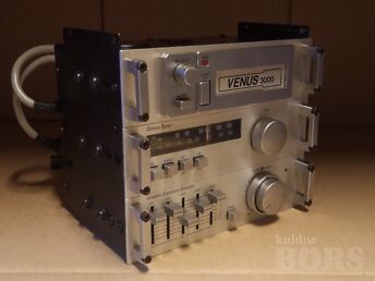 VANAKOOLI AUDIO RACK AUTOSSE
