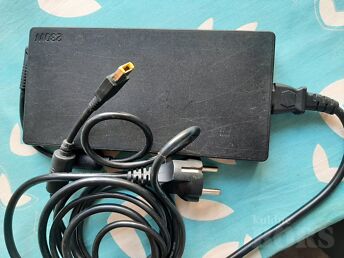 LENOVO SÜLEARVUTI LAADIJA 230 W