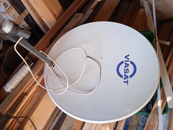 SAT TV ANTENN