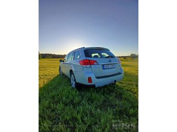 SUBARU OUTBACK 2.0 110 kW -11