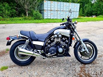 YAMAHA V-MAX V-BOOST 1.198 V4 V-BOOST 103 kW -86