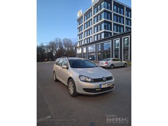 VW GOLF 1.6 77 kW -10