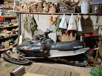 POLARIS TRAIL RMK 550