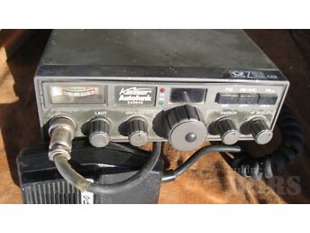 AUTO RAADIO TELEFON