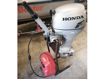 MÜÜA PAADIMOOTOR HONDA BF 10 D