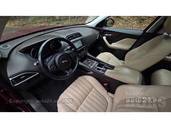 JAGUAR F-PACE LUXURY LINE / 4X4 2.0 132 kW -16